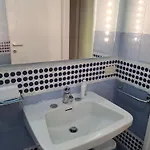 Rosen Garden Apartment *